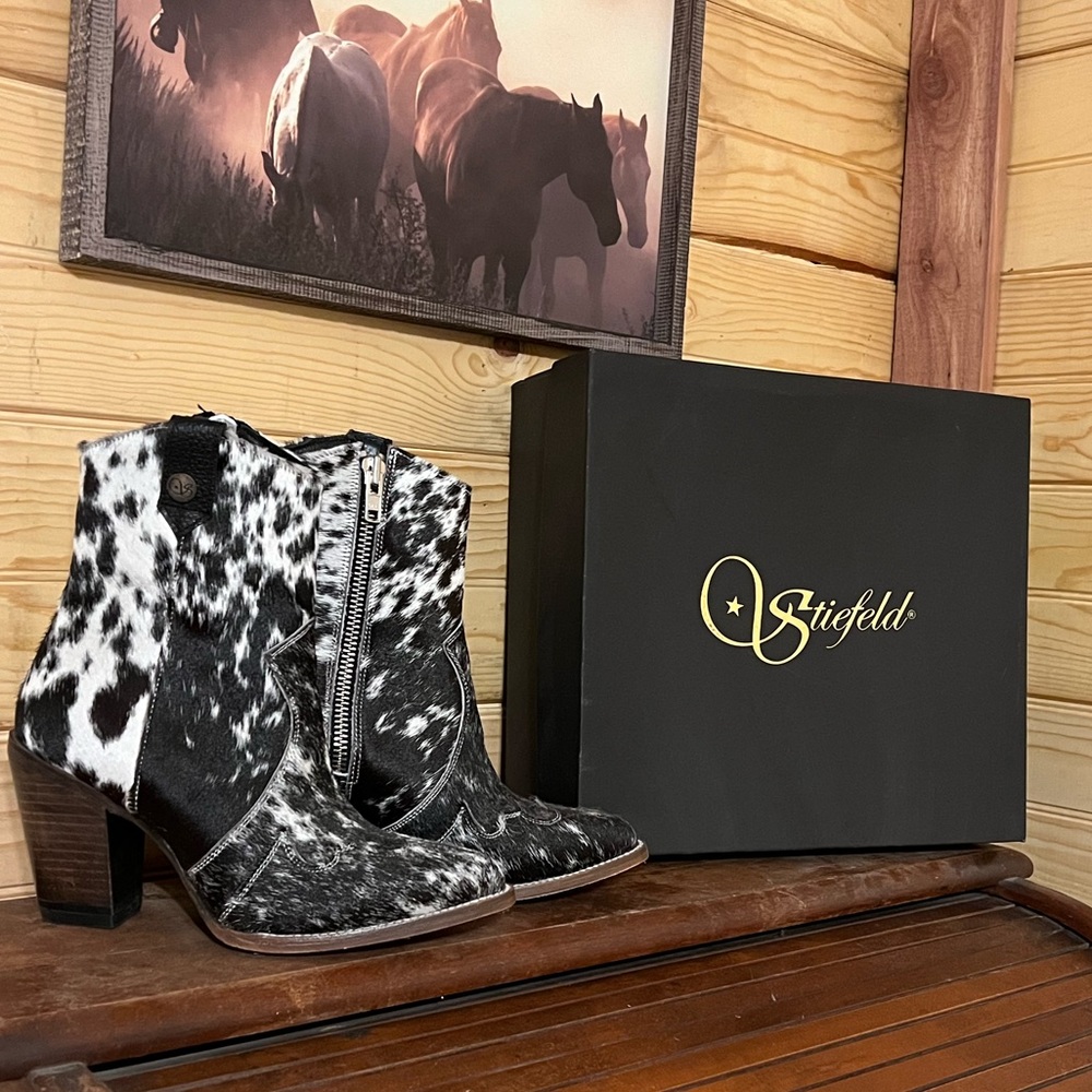 Stiefeld Jolene Cowhide Heeled Booties NWT